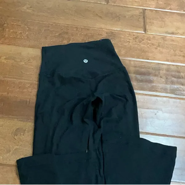 Lululemon pants - Image 3
