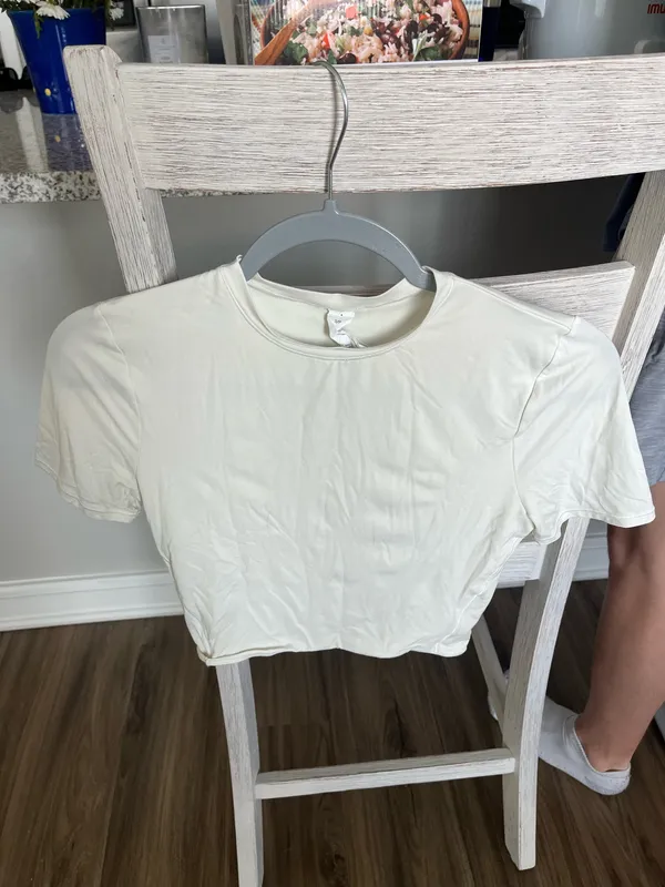 Lululemon Wundermost Crewneck Nulu Cropped T-Shirt - Image 2