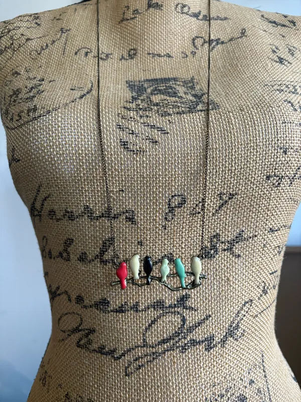 Boutique 6 little birds necklace - Image 4