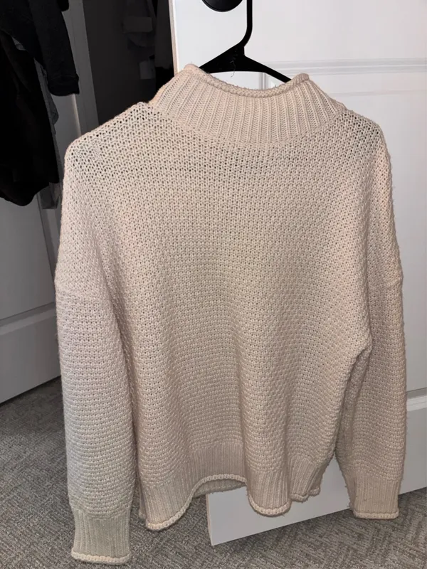 Zesica Amazon Sweater - Image 4