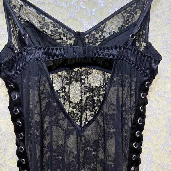 Victoria's Secret Black Lace Chemise with Eyelet Detail lace satin XS - Image 7