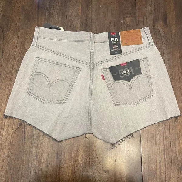 Levi’s Light Gray 501 Cut Off Shorts - Image 7