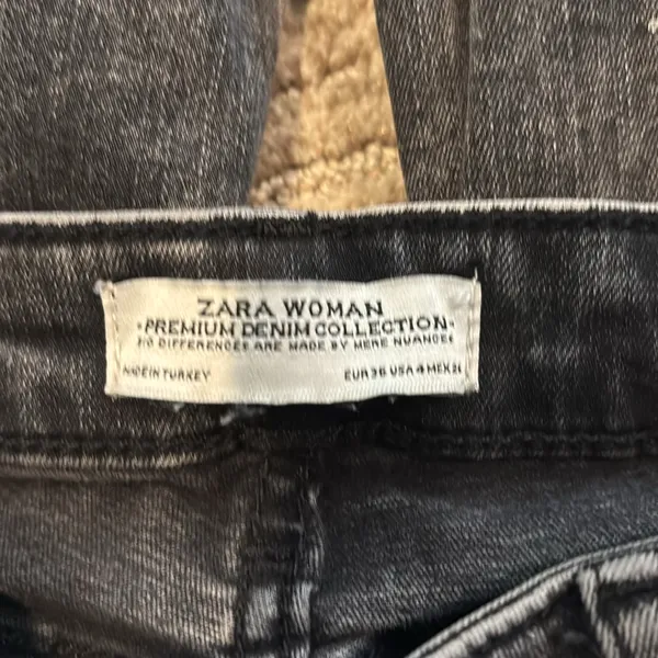 Zara Black Distressed Women's Jeans - Image 3