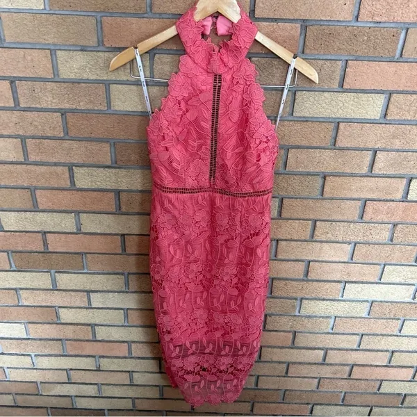 Bardot Noni Floral Lace Halter Neck Knee Length Dress Coral Size US 4/XS RTR - Image 3