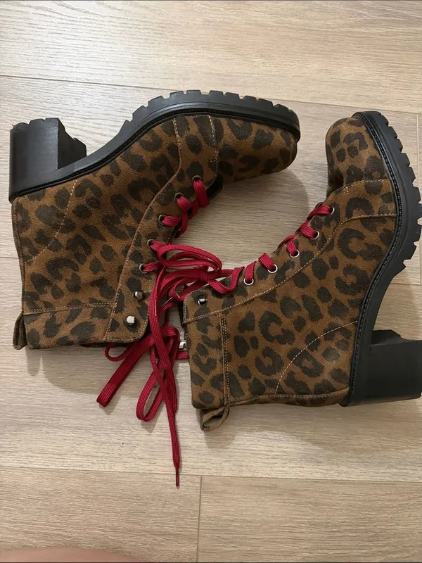 Vince Camuto Brown Leopard Lace-Up Boots with Red Laces - Image 3