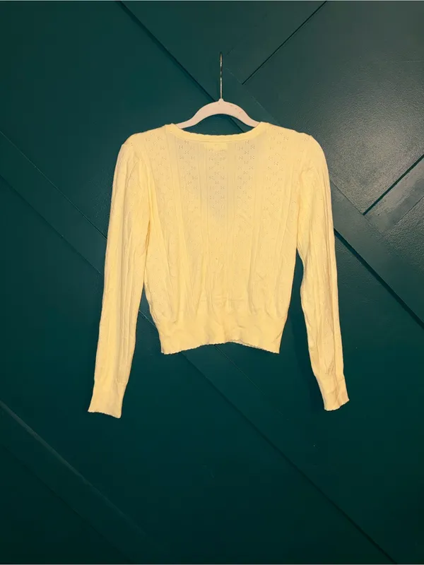 No Comment Yellow Pointelle Knit Cropped Cardigan Sweater V-Neck Button Boho - Image 3
