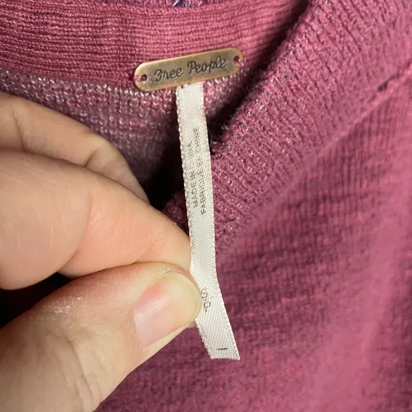 Free People pink exposed seam pullover sweater sweatshirt women's size small‎ - Image 3