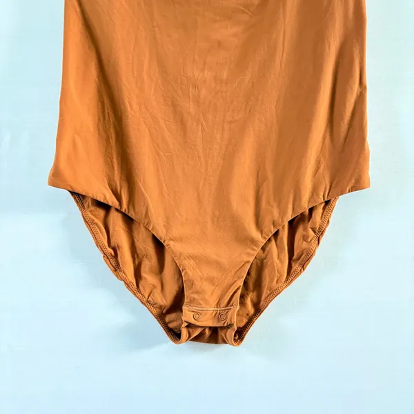SKIMS‎ Fits Everybody Cami Bodysuit Burnt Orange Square Neck Size Medium - Image 5