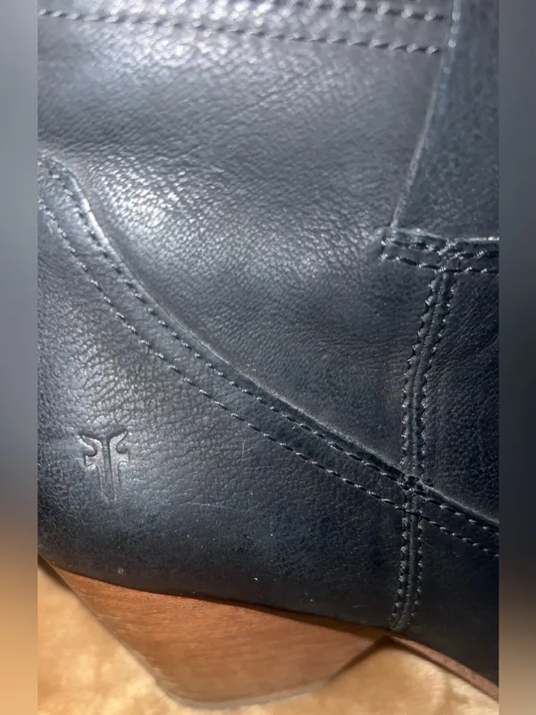 Frye Reina Ankle Boot Women 7.5 Black Leather Heels Pointed Toe Western Side Zip - Image 4