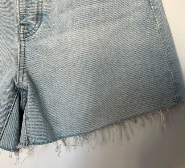 Madewell The Mom Jeans Raw Hem Denim Shorts Size 25 NWT - Image 5