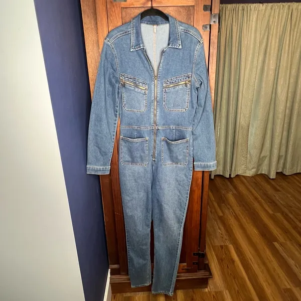 Free People Lennox Blue Denim Coverall Jumpsuit Zip Front Utility Fitted M - Image 3