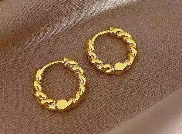 15mm Twist Small Gold Hoop Earrings for Women - Image 2