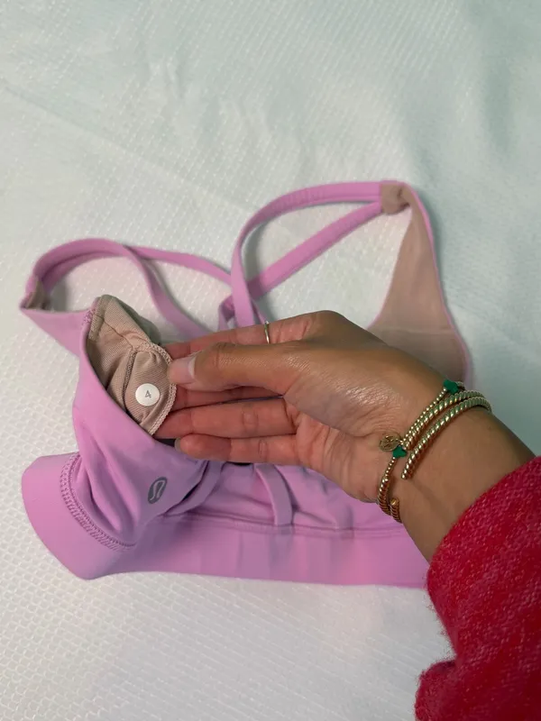 Lululemon Energy Bra Size 4 - Image 4