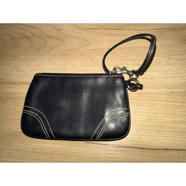 Coach Small Black Leather Coin Zipper Wristlet w/Hangtag T - Image 3