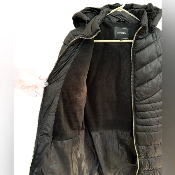 YMI Snobbish Women Black Faux-Fur-Lined Hooded Puffer Quilted Coat Jacket - Image 4