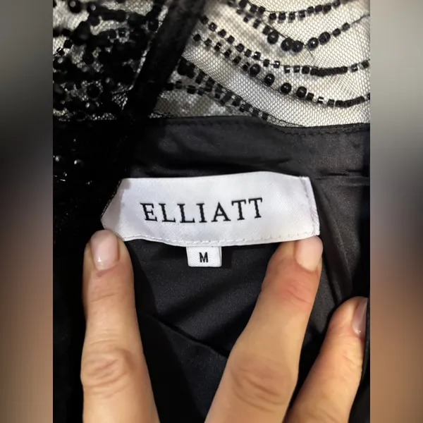 Elliatt Margot Satin Gown in Black Size M NWOT - Image 5