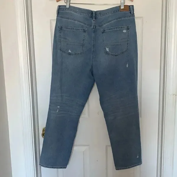 American Eagle Distressed Mom Straight Jeans Blue Size 16 - Image 2