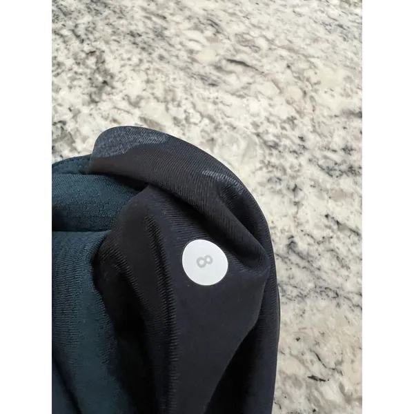 Lululemon Clip In Crops Lotus Camo‎ Oil Slick Blue/ Alberta Lake 8 - Image 3