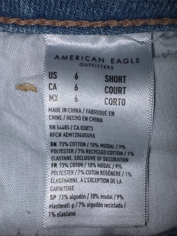 American Eagle Ripped Mom Jeans, Size 6 Short - Image 7