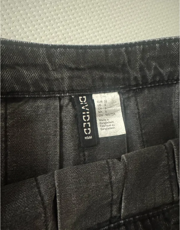 H&M Denim Pleated Skirt - Image 4