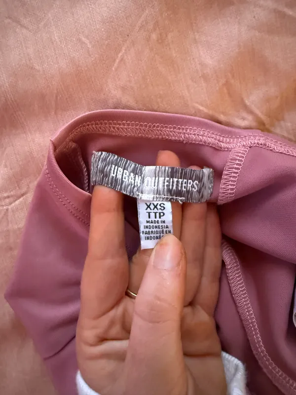 Urban Outfitters Halter Top Cropped - Image 3