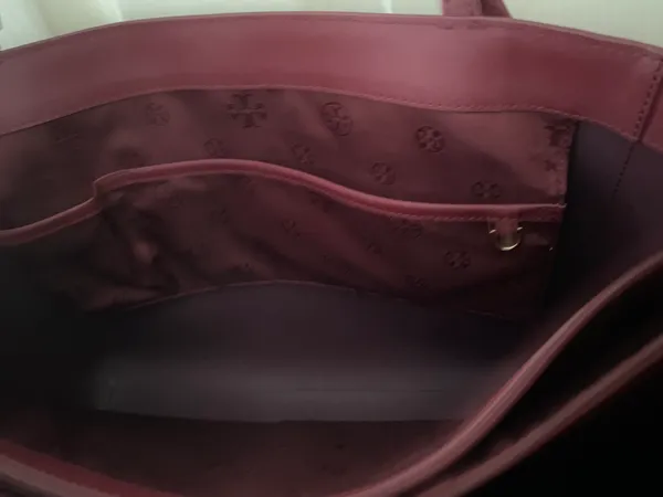 Tory Burch Tote Set With Matching Wallet - Image 5