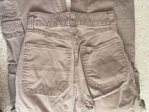 Hollister Baggy Cargo Pants Ultra High-Rise - Image 3