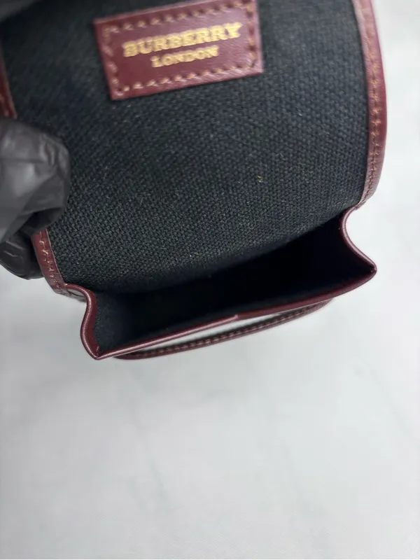 Authentic Burberry London Nova Check Burgundy Leather Case Made in Italy vintage - Image 7