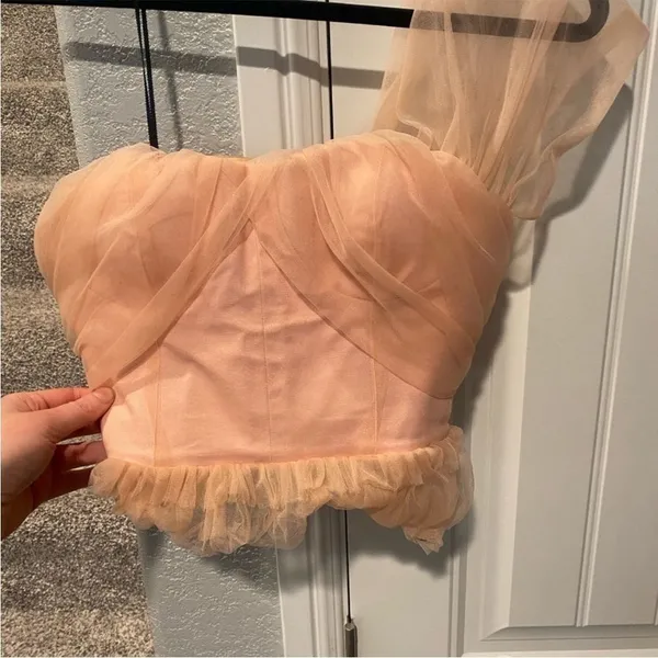 Revolve Marnie Top in Champagne Pink NBD xs - Image 6
