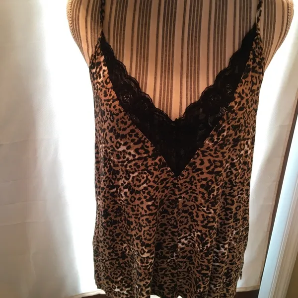 Socialite leopard print medium camisole - Image 6