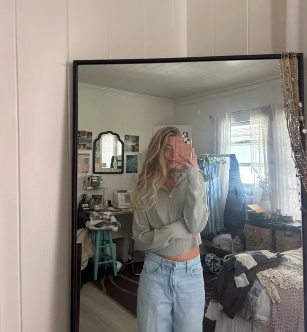 Pull Over Sweater - Image 4