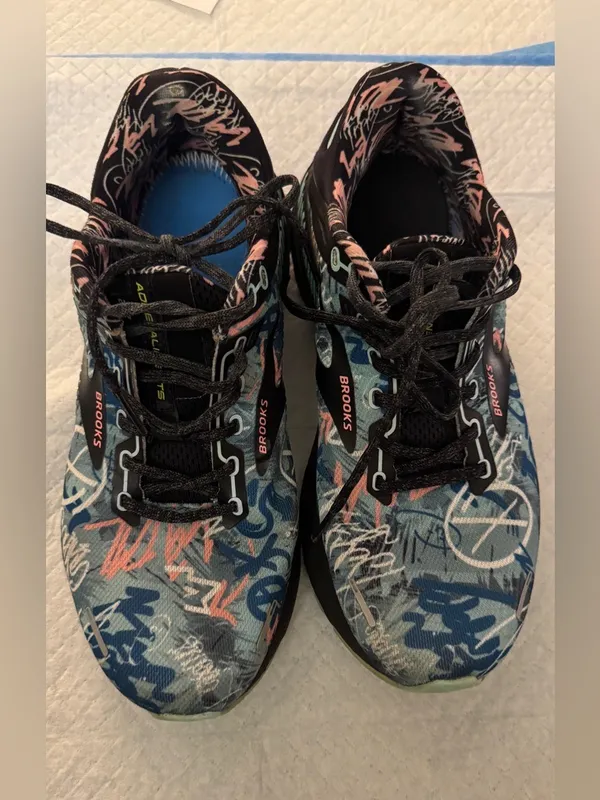 Brooks Adrenaline GTS 22 Running Shoes Black Yucca Flamingo Pink Womens Sz 10 - Image 11