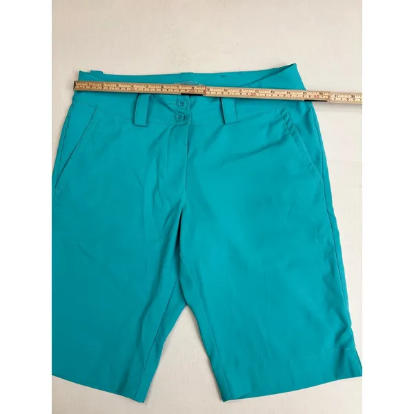Nike Women’s golf Tour Performance sports shorts Bermuda resort wear size 4 - Image 2