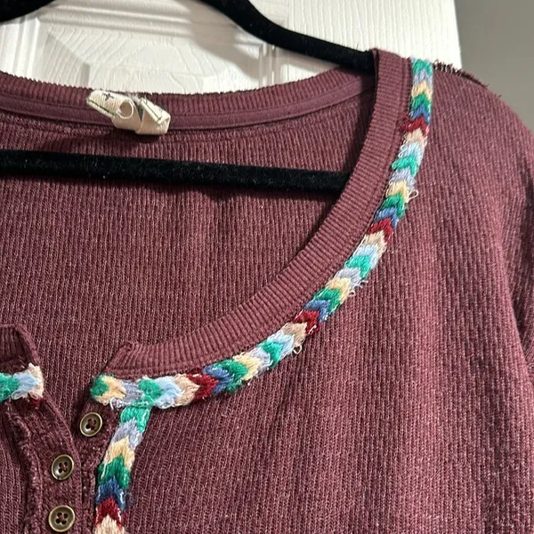 We The Free Wine Rainbow Knit Blouse Top Long Sleeve Thin Sweater large - Image 5