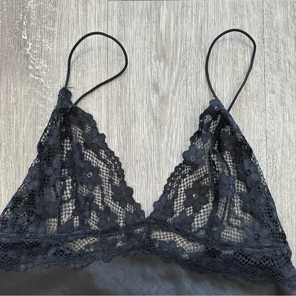 Princess Polly Lace Crop Top - Image 3