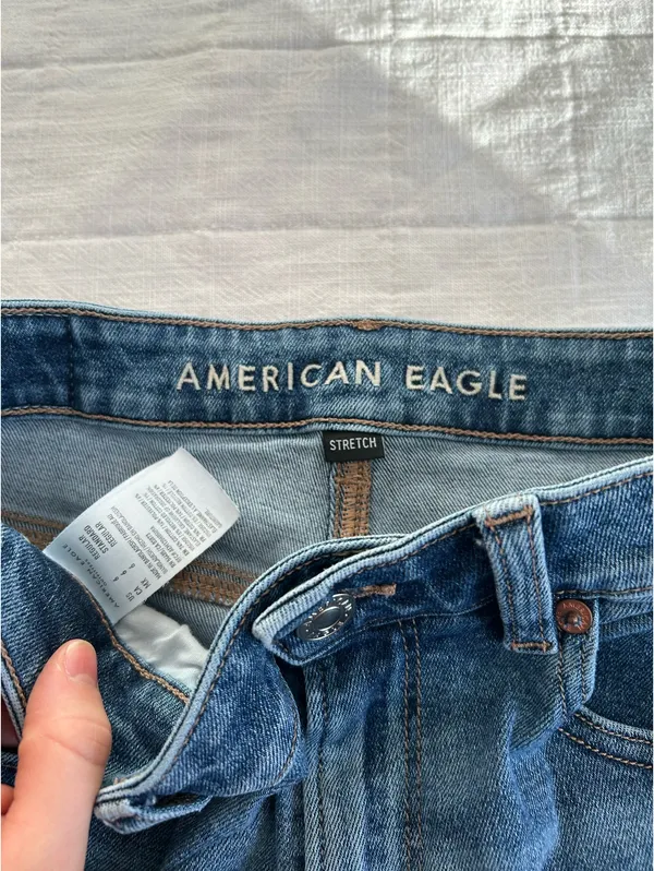 American Eagle Jeans - Image 3