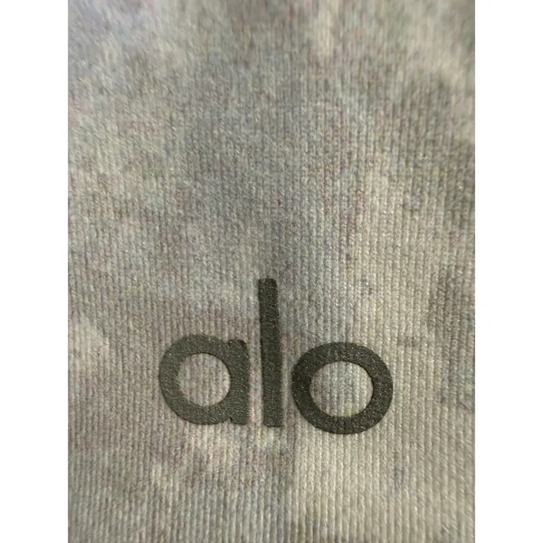 Alo Yoga Womens White Grey Snakeskin Print Cropped Leggings Size M RN 87370 - Image 4