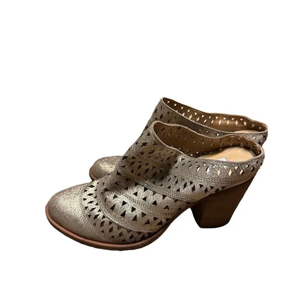 Steve Madden Harmony Mules in Dusty Gold Metallic Leather Upper Block Heel Sz 7M - Image 2
