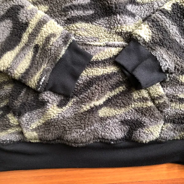 Camo Sherpa Quarter Zip S/M - Image 4