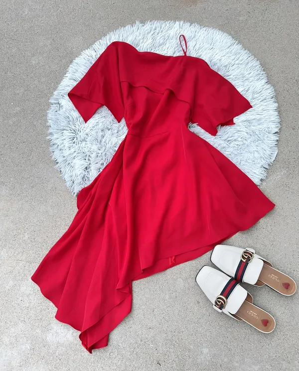 gorgeous red dress - Image 2