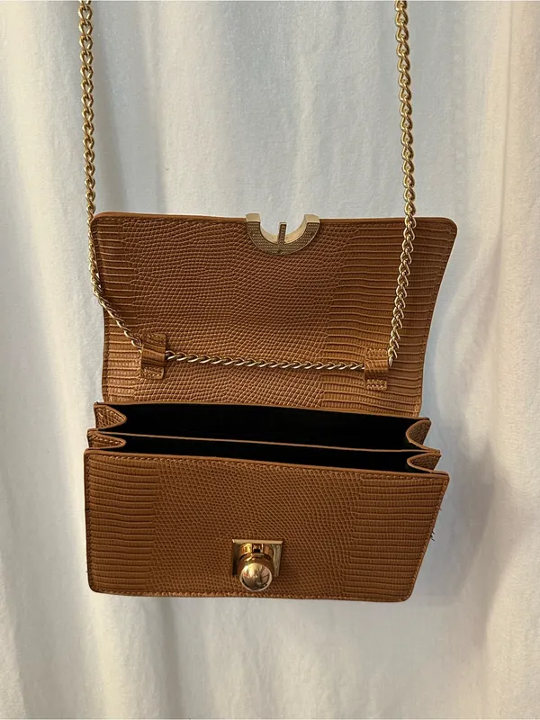 ASOS Brown Faux Leather/Crocodile Crossbody Bag with Gold Chain Strap - Image 5