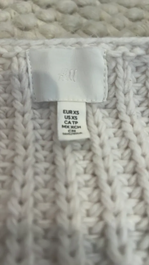White Crop Off-Shoulder H&M Sweater Chunky Knit - Image 3