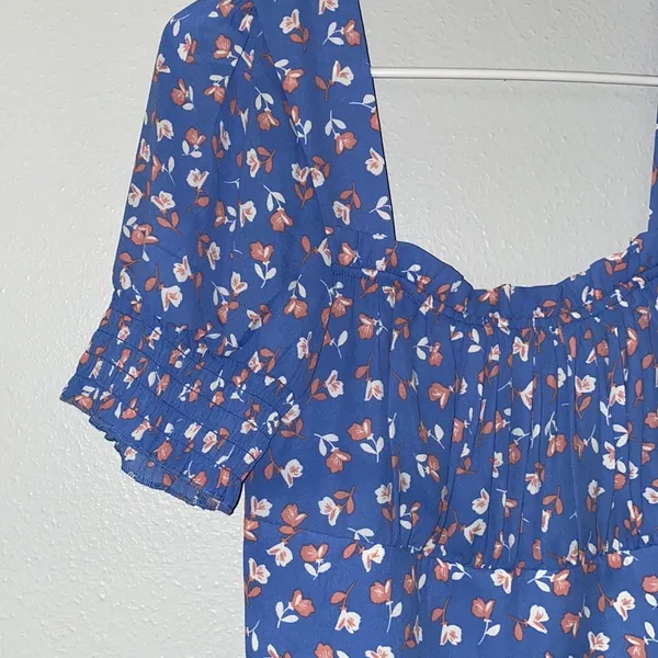 <<HP!!>> ruched bust floral dress Size M - Image 2