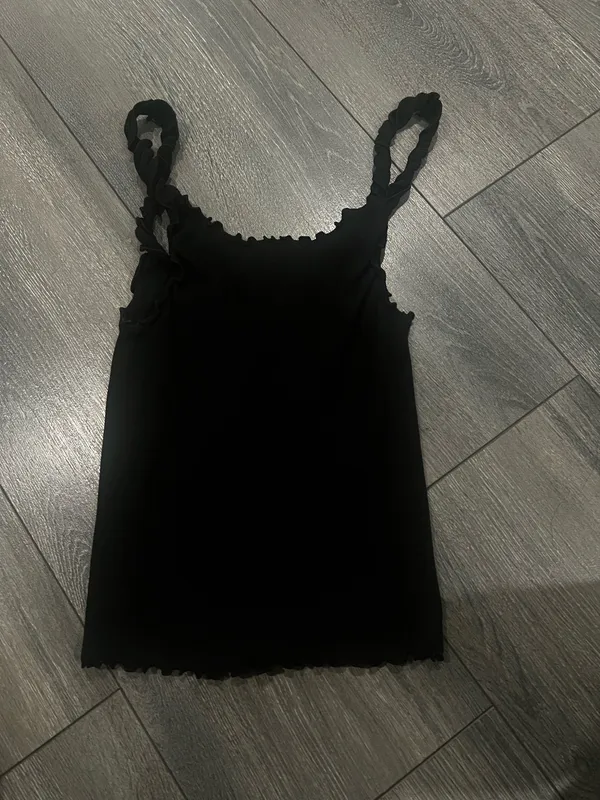 Brandy Melville black tank top with ruffled straps and hem - Image 6