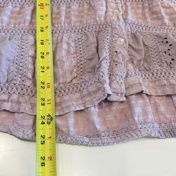 Dylan Womans Boho Patchwork Top Size M Cottage Prairie Victorian Crochet Lilac - Image 6