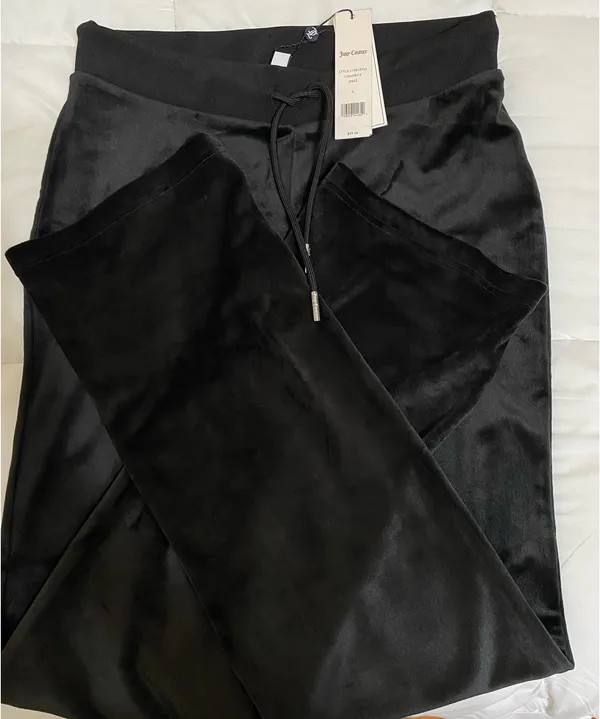 Juicy Couture Velour Black Tracksuit Set - Image 8