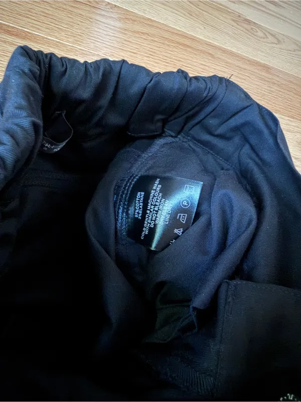 Maniere De Voir Black Reflective Cargo Jogger Pants Size 6 Y2K Techwear - Image 8