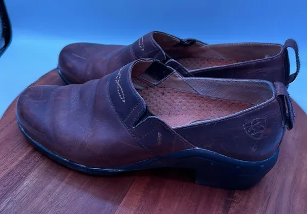 Ariat women’s shoes size 5.5 - Image 4
