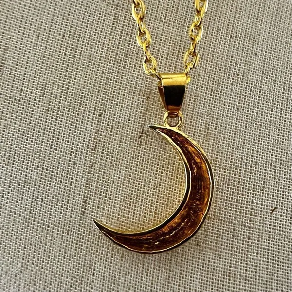 Gold tone Crescent Moon Necklace - Image 5