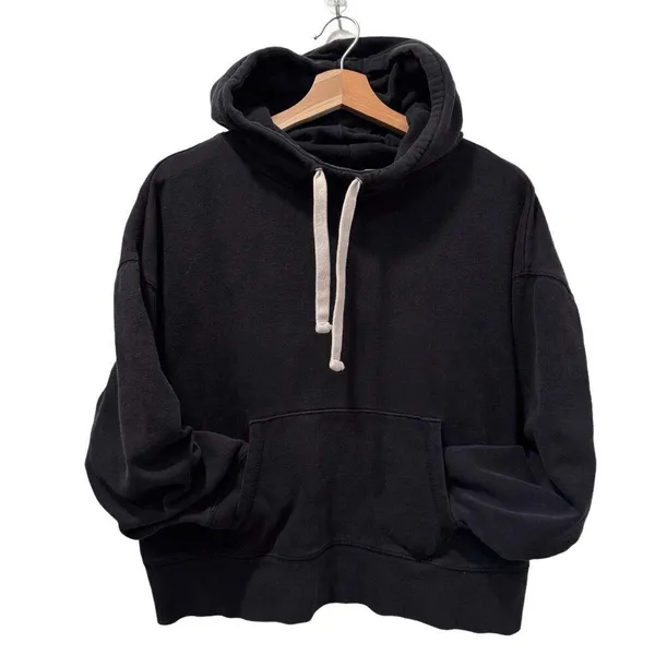 Gap SemiCrop Hooded Sweatshirt Black Size Medium 22x20 (Preowned) - Image 2